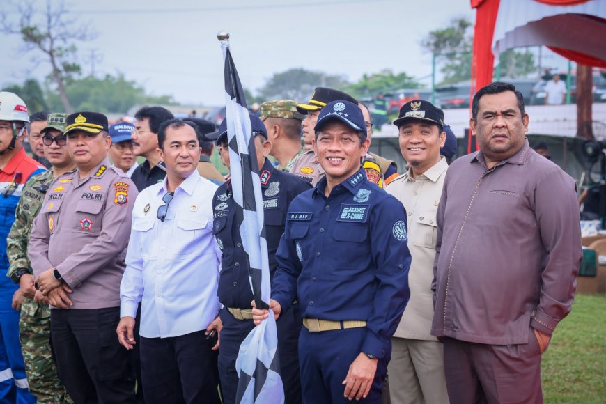 Menteri LHK Dan Wawako Pekanbaru Ikuti Apel Siaga Karhutla