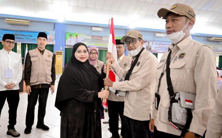 Bupati Bengkalis Lepas Keberangkatan 396 Jemaah Haji Penuh Haru