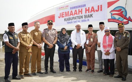 Hari ini, 257 CJH Siak Bertolak Menuju Batam, Bupati Afni Ikut Mengantar