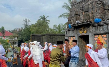 Wakili Bupati Sekda Rohil Buka Kirab Budaya Bangko Mukti