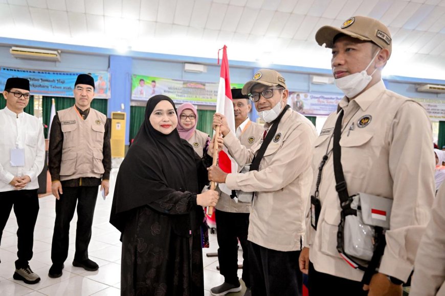 Bupati Bengkalis Lepas Keberangkatan 396 Jemaah Haji Penuh Haru