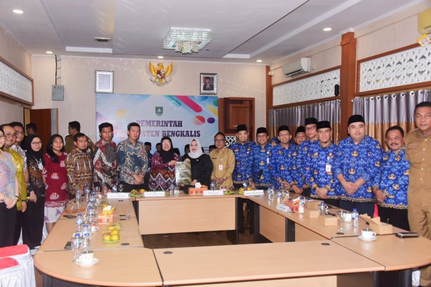 Gelar Exit Meeting Bupati Bengkalis Tegaskan Kepatuhan Pengelolaan Keuangan Daerah