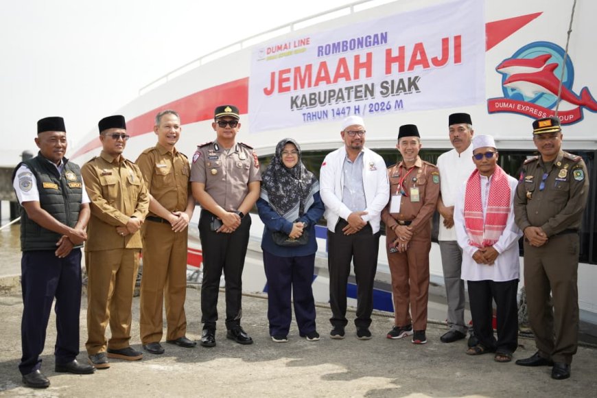 Hari ini, 257 CJH Siak Bertolak Menuju Batam, Bupati Afni Ikut Mengantar