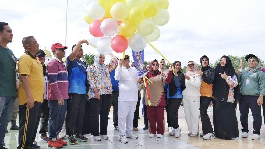 Resmikan Car Free Day Bupati Rohil Ajak Warga Sehat