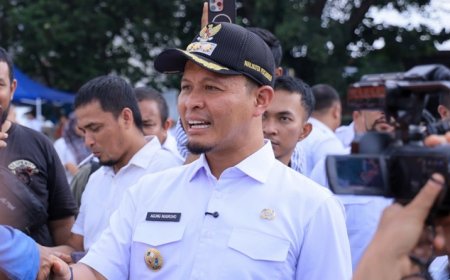 Wali Kota Pekanbaru Instruksikan Perbaikan Jalan Berlubang Tanpa Alasan