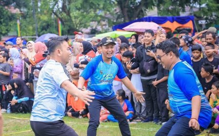 Pesta Rakyat Dan Jalan Sehat Kecamatan Senapelan Disambut Antusias Ribuan Warga
