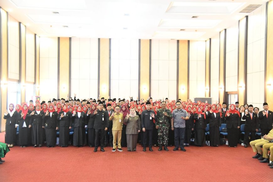 Lantik 215 Kepala Sekolah Bupati Bengkalis Tegaskan Larangan Pungli