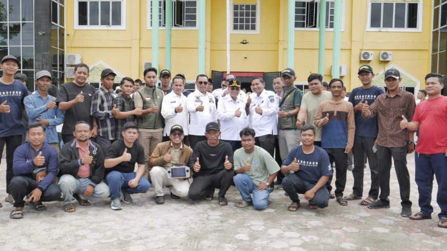 Salurkan Alat Pertanian Bupati Rokan Hilir Apresiasi Kementerian Pertanian