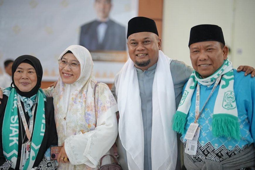 Kepulangan Jemaah Haji Kloter BTH-12: Wakil Bupati Siak dan PPIH Sambut Hangat 252 Jemaah di Batam