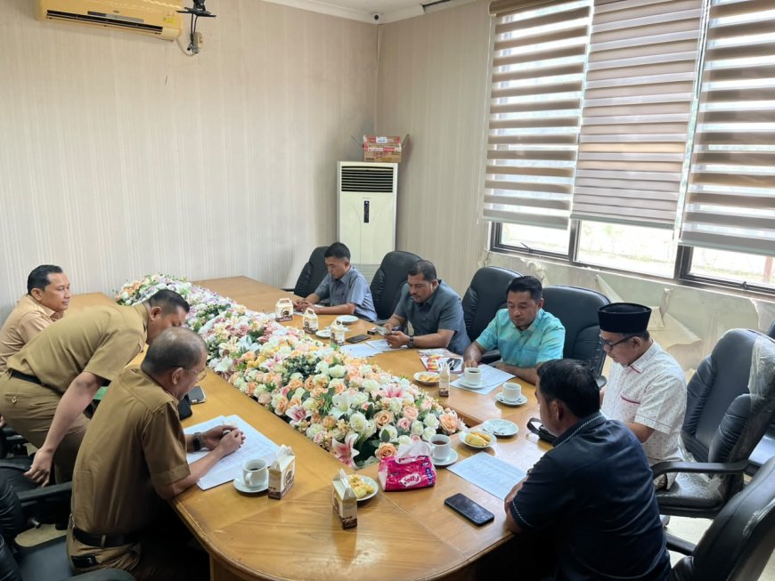DPRD Kampar RDP Soal Target PAD Bersama Kepala OPD