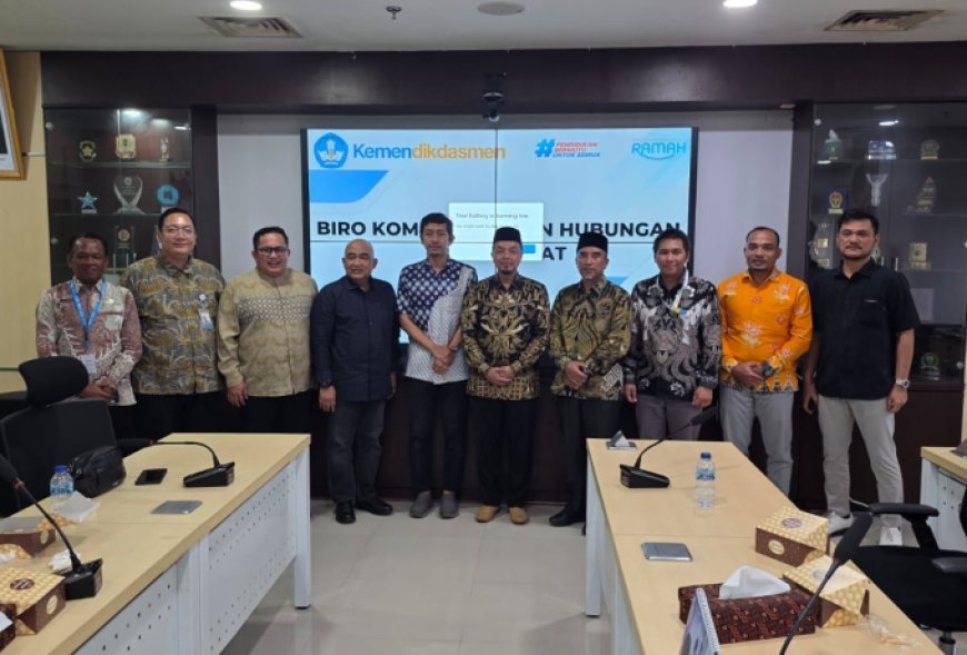 DPRD Kampar Perjuangkan Kepastian Nasib Guru Non-ASN Temui Kemendikdasmen