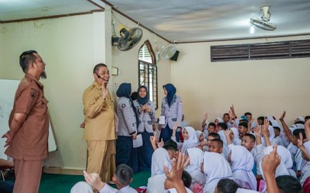 Wawako Pekanbaru Pastikan Kelancaran MPLS Di Tiga Sekolah