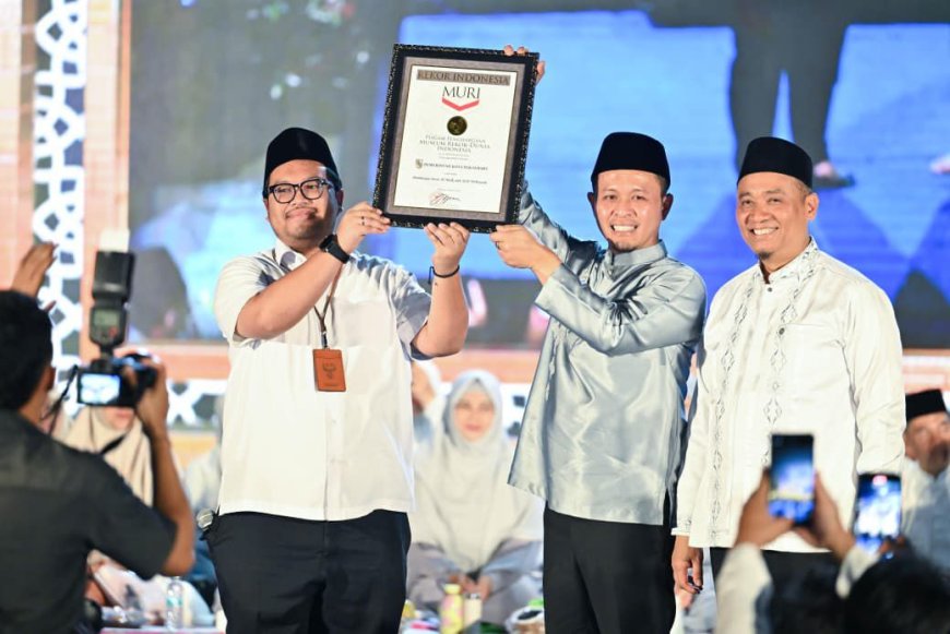 Ribuan ASN Pemko Pekanbaru Serentak Baca Surah Al-Mulk Raih Penghargaan Rekor MURI Nasional