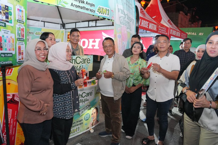 Bupati Bistamam Resmikan Bazar Festival Ekraf Pesona Boapi, Perkuat UMKM dan Digitalisasi Transaksi di Kawasan QRIS