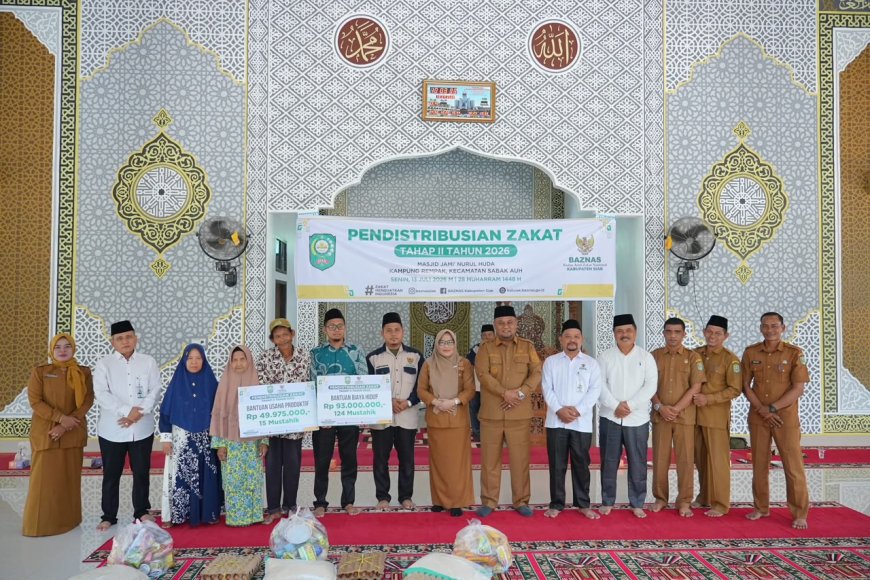 Wabup Syamsurizal Serahkan Zakat Konsumtif Tahap II, Perkuat Pemenuhan Kebutuhan Dasar 173 Mustahik