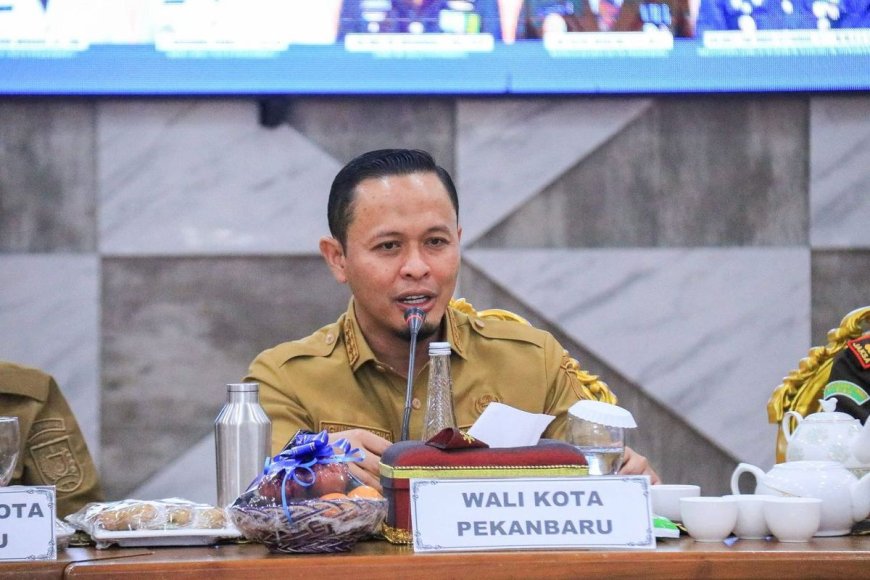 Walikota-Pekanbaru-Berencana-Gelar-Retreat-Untuk-RT-RW