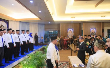 Walikota-Pekanbaru-Lantik-RT-RW-Dan-Dasawisma