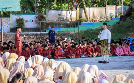 Wawako Pekanbaru Edukasi Pelajar SMP Mencegah HIV AIDS