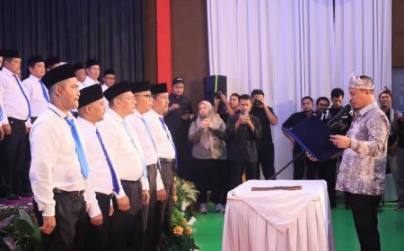 Puluhan RT RW Kulim Dilantik Wako Pekanbaru Camat Minta Pelayanan Maksimal