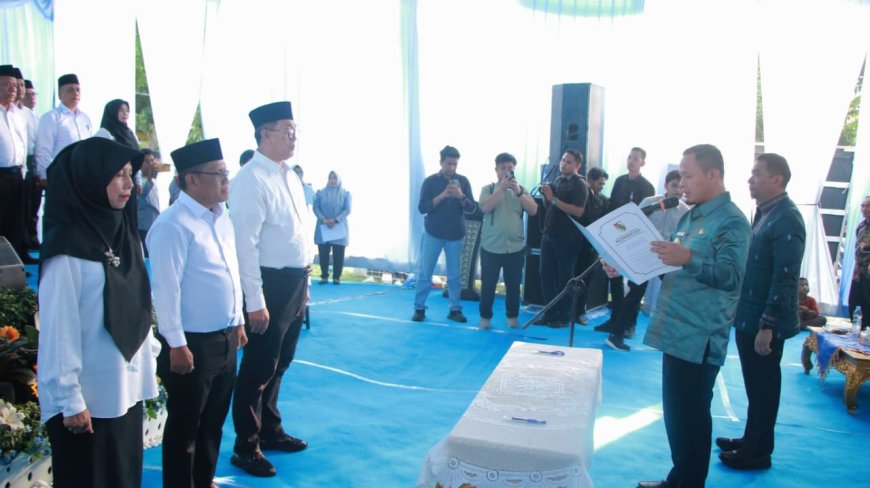 Ketua RT RW Sail Dikukuhkan Walikota Pekanbaru