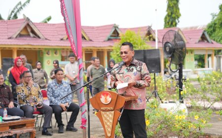 Bupati Rohil Bistamam Buka Operasi Pasar Pangan Bangko