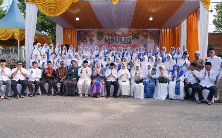 Bupati Rohil Apresiasi Perempuan BKMT Pada Peringatan Maulid