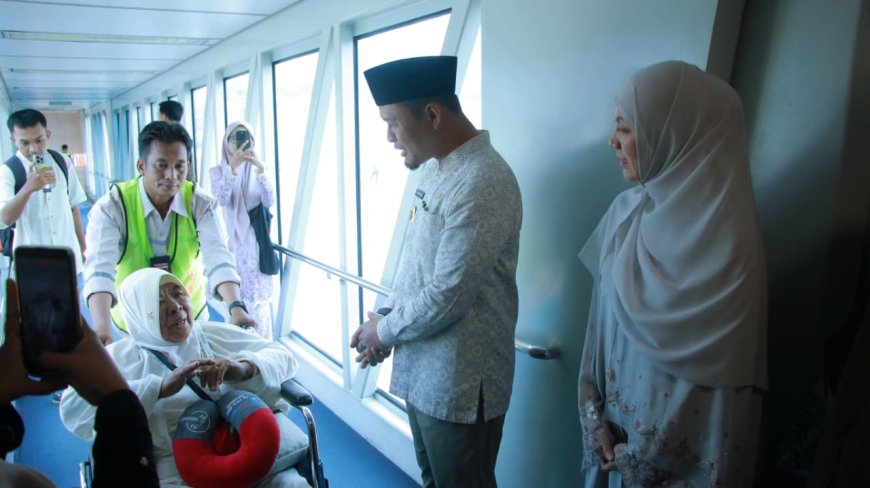 Dinkes dan Wako Pekanbaru Cek Kesehatan Jemaah Haji 2027