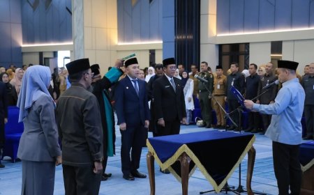 Wako Agung Nugroho Lantik Belasan Pejabat Pekanbaru