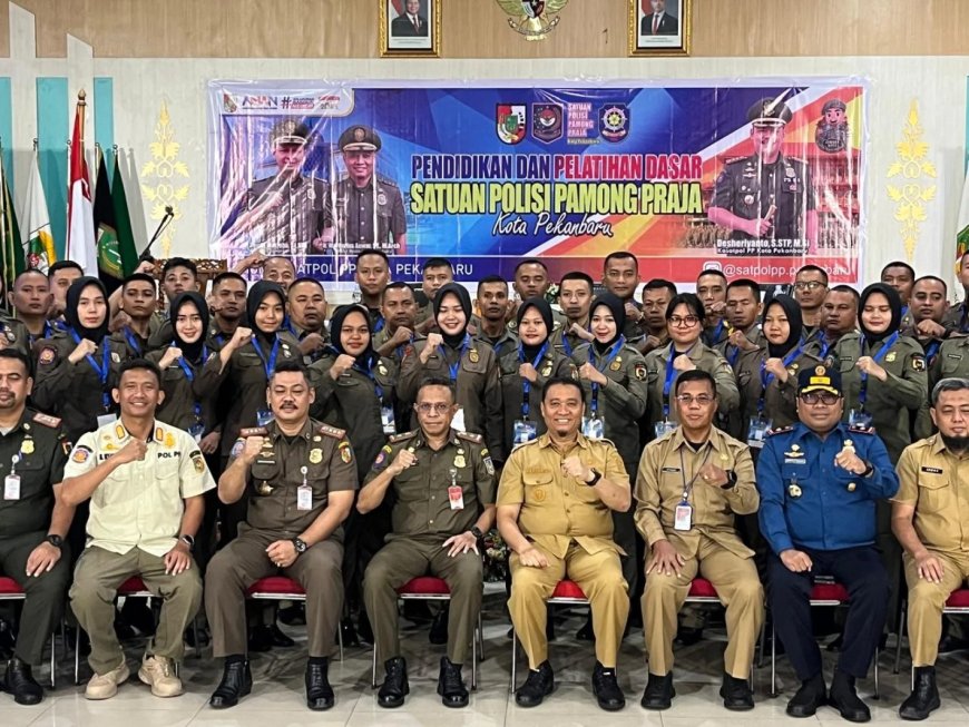 Wawako Pekanbaru Ingatkan Personel Tetap Humanis Saat Tugas
